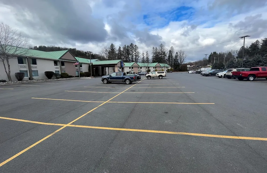 Baymont By Wyndham Bartonsville Poconos-1
