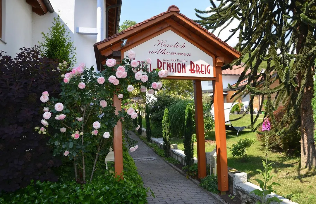 Hotel-Pension Breig Garni-1