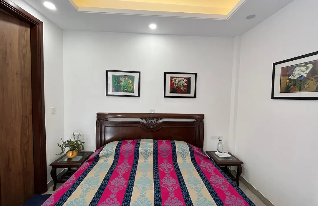 Fully Furnished Comfortable Rooms In Hauz Khas - Woodpecker Apartments-1