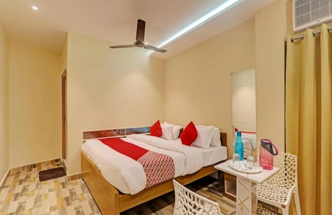 Hotel Royal Regency Palace Vijay Chowk Gorakhpur-1