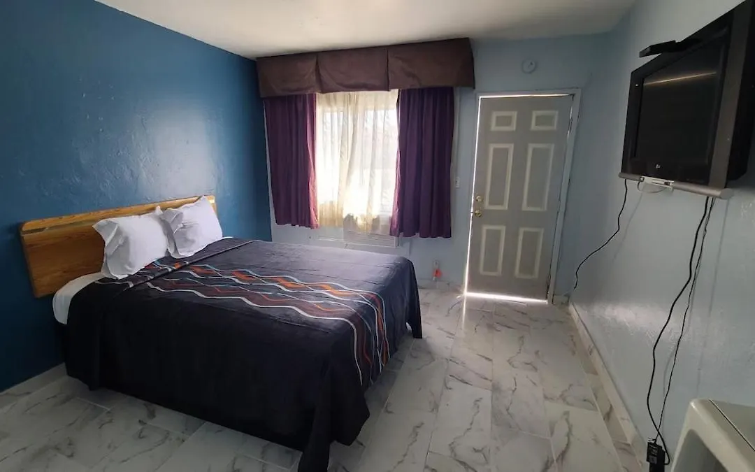Green Spot Motel-1