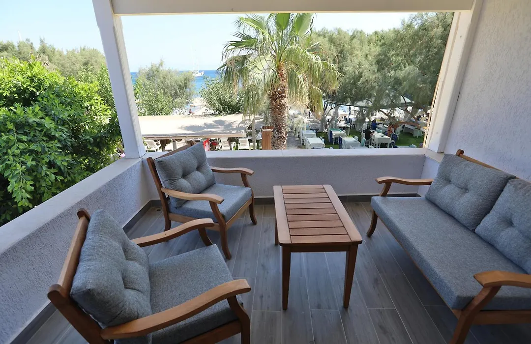 Ali'S Hotel Beach-1