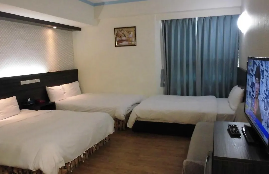 Modern Plaza Hotel-1