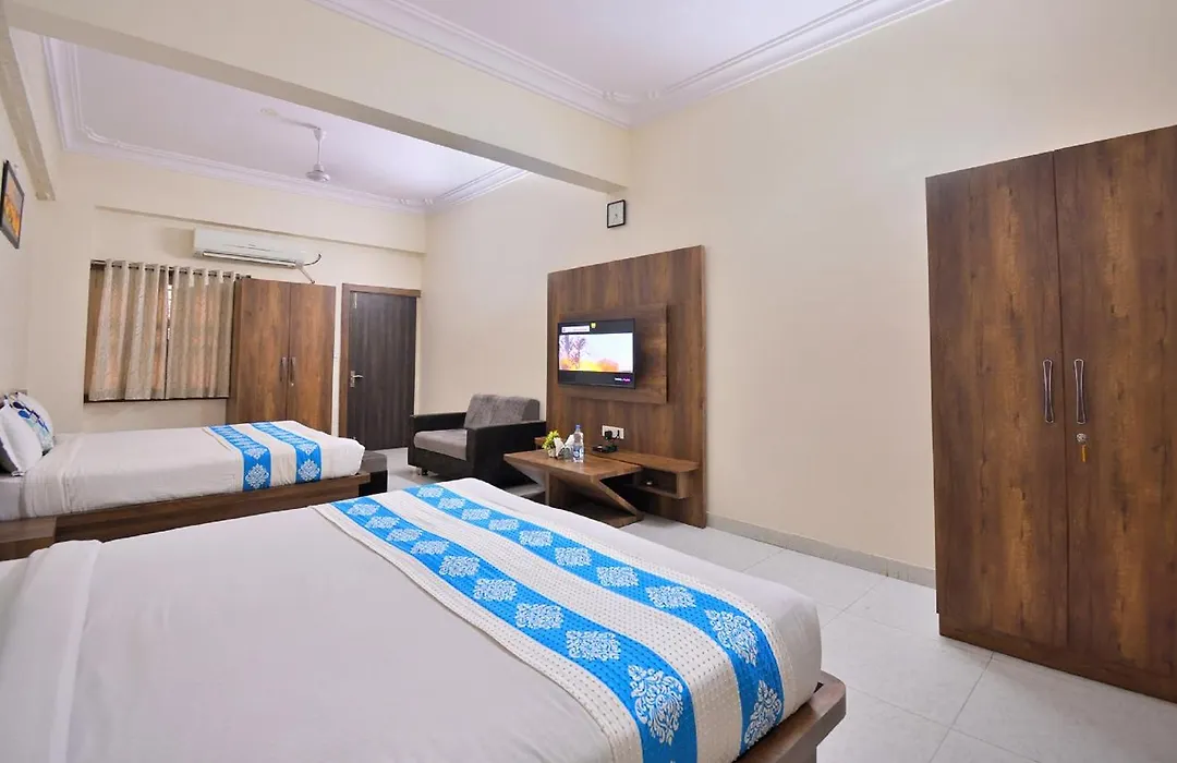 Hotel Lake View-1