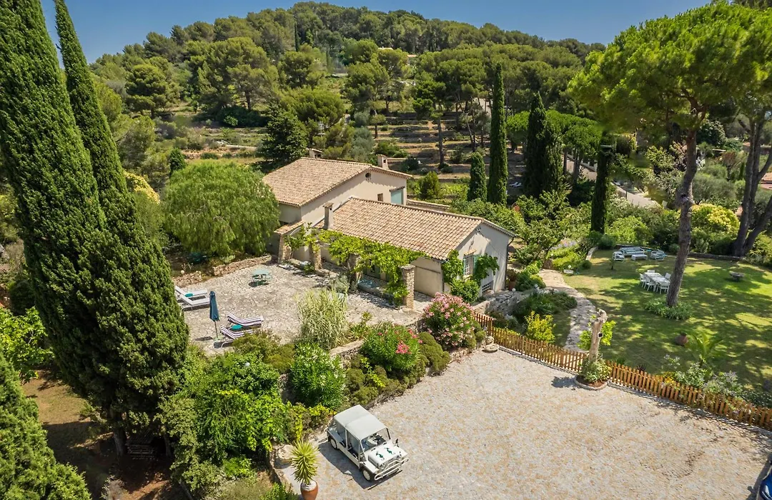 Domaine Des Encourdoules-1