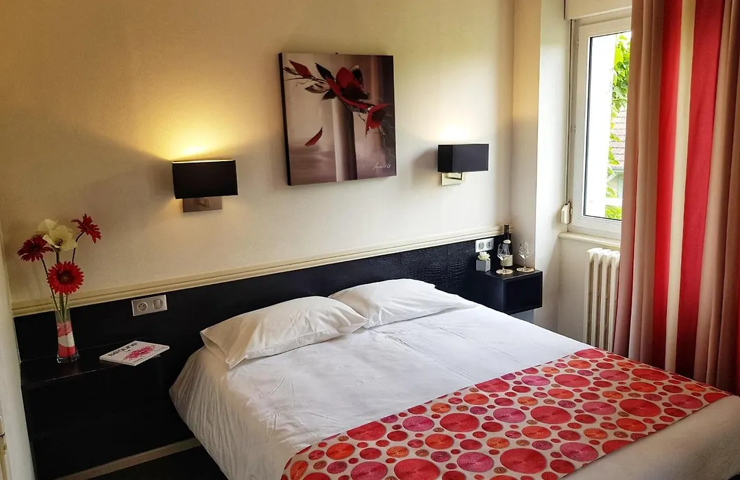 Logis Hôtel De Bretonnière - Beaune centre-1