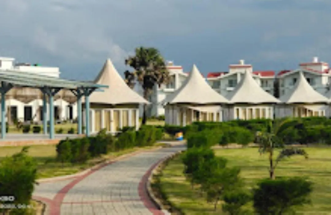 Luxury Banyan Tree Resort Mandarmani-1