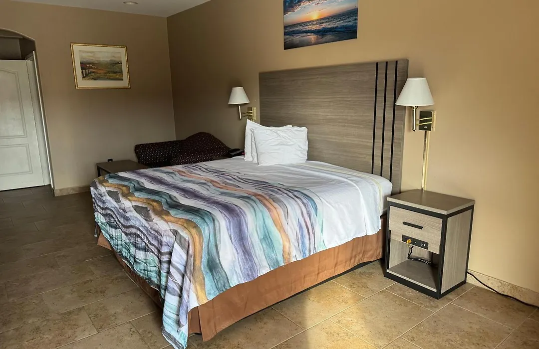 Los Fresnos Inn And Suites-1