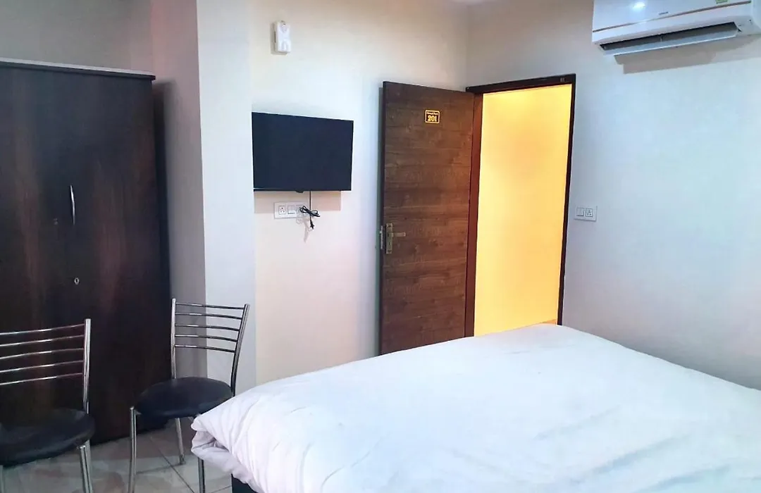 Hotel Grand Park, Zirakpur-1