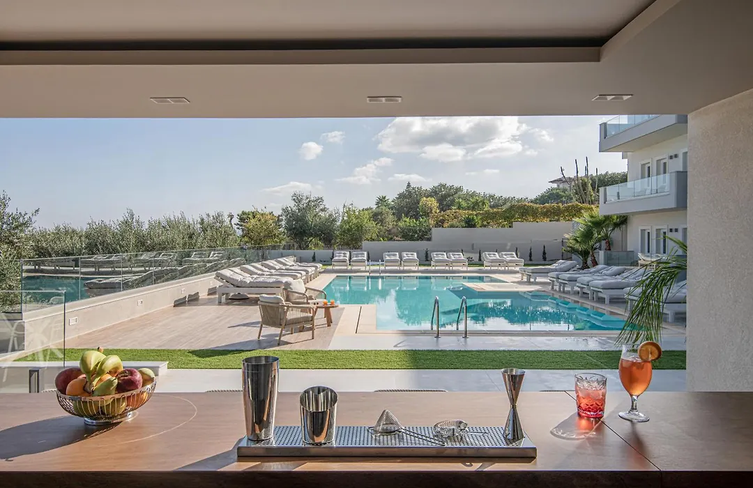 Filia Luxury Suites-1