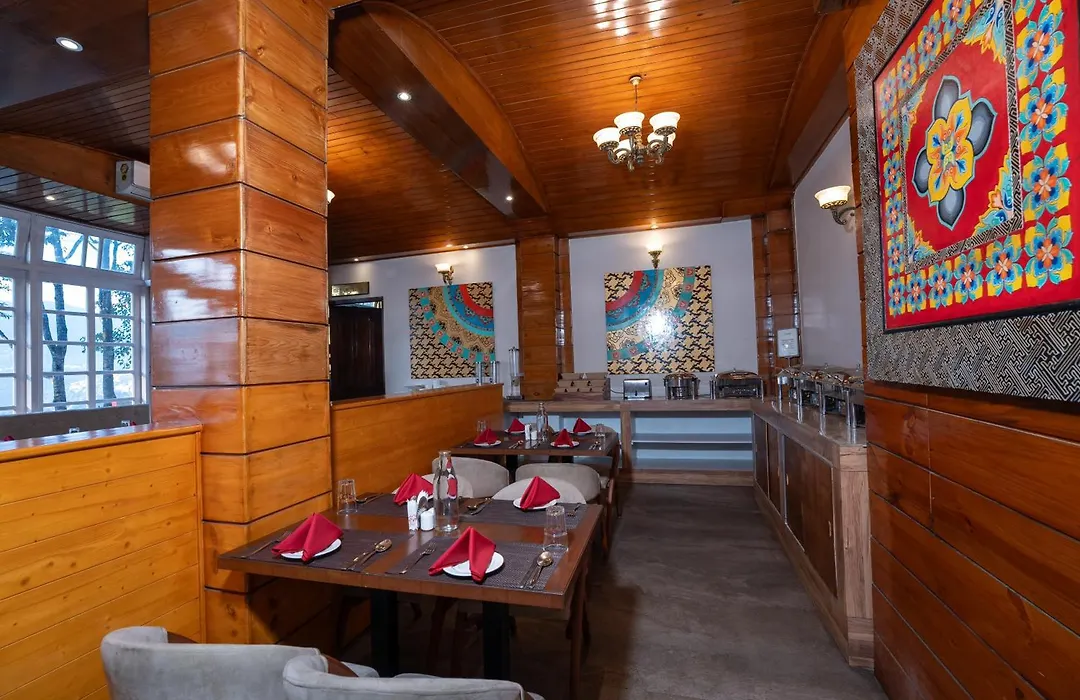Summit Alpine Abode Hotel 5 Mins From Mg Marg-1