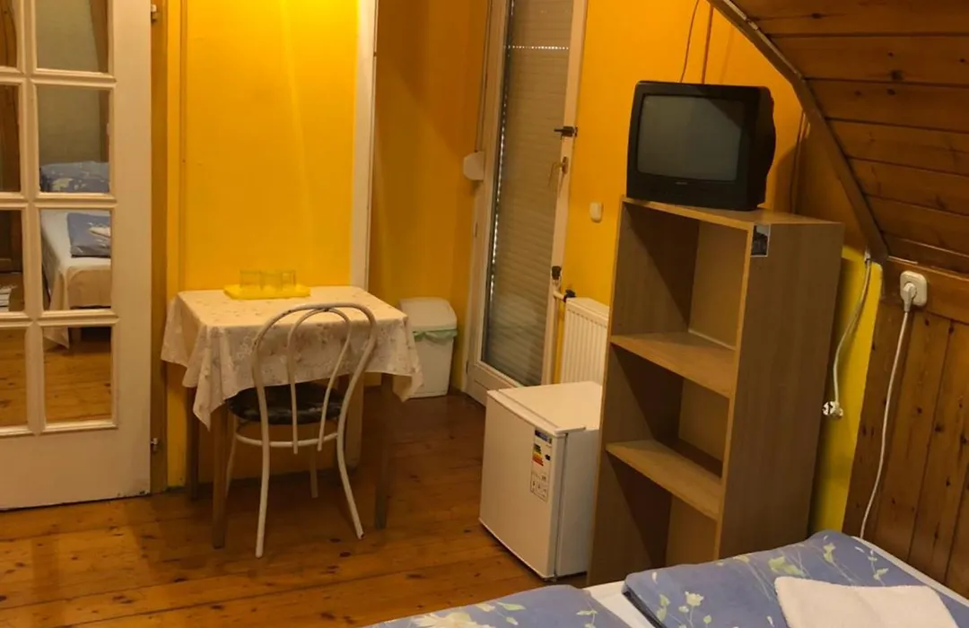 Sashalom Hotel-1