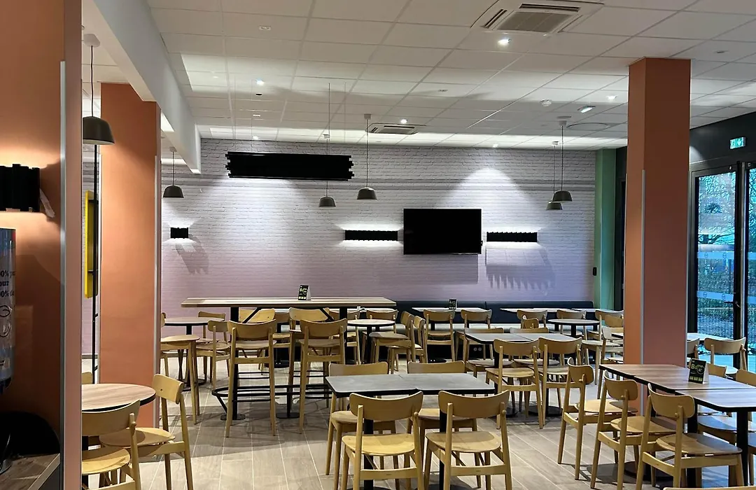 B&B Hotel Cergy Saint-Christophe Gare-1