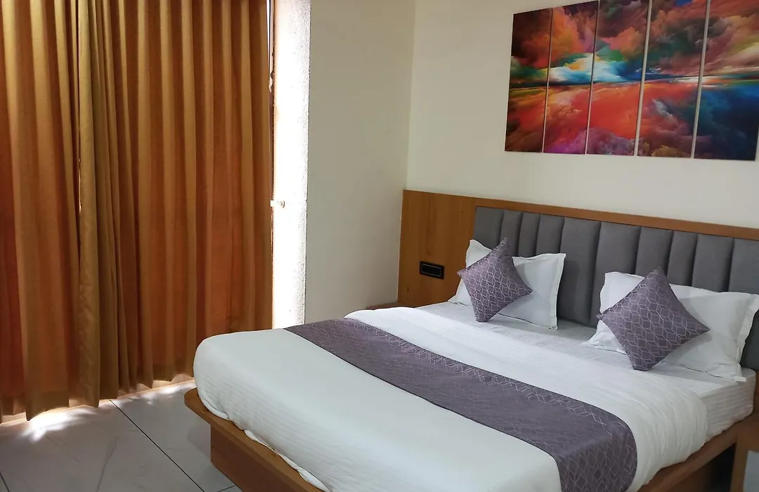 Hotel R K Villa-1