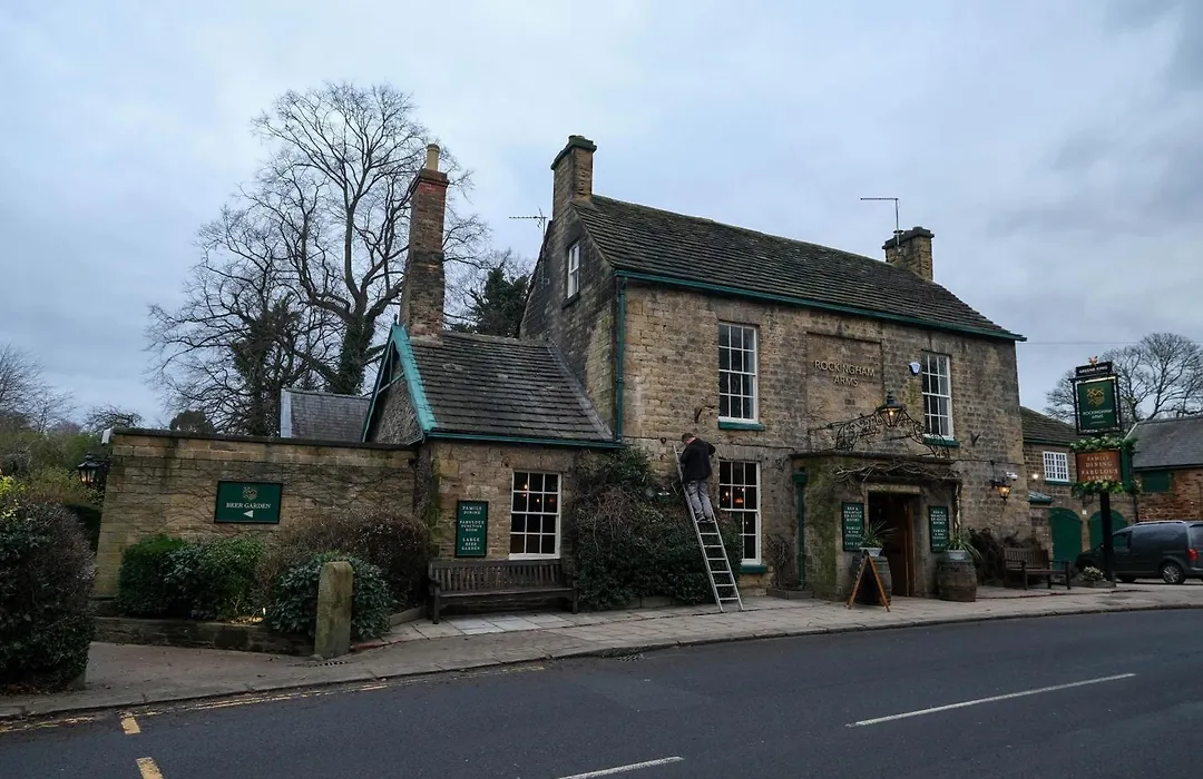 Rockingham Arms By Greene King Inns-1