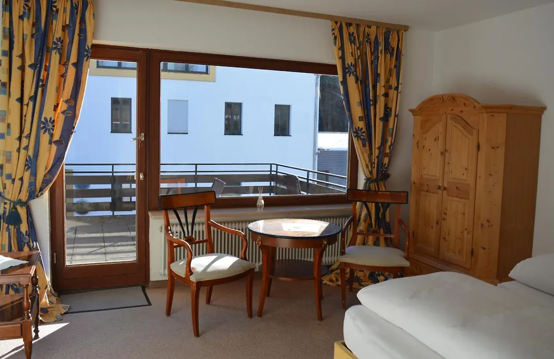 Hotel Garni Schlossblick-1