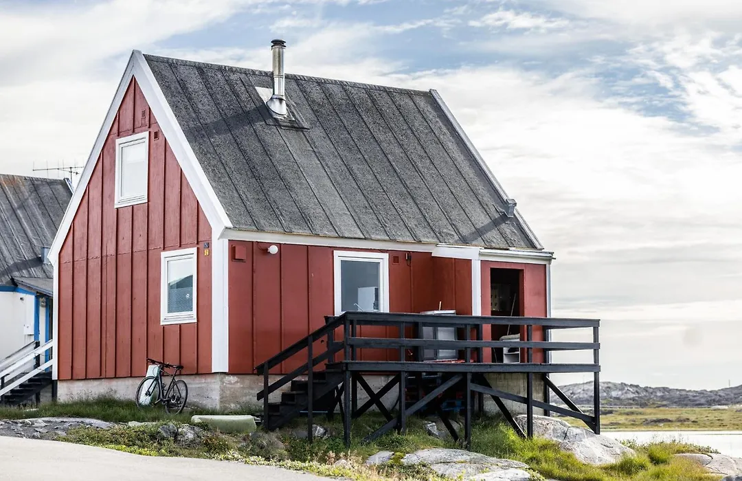 Hotel Disko Island-1