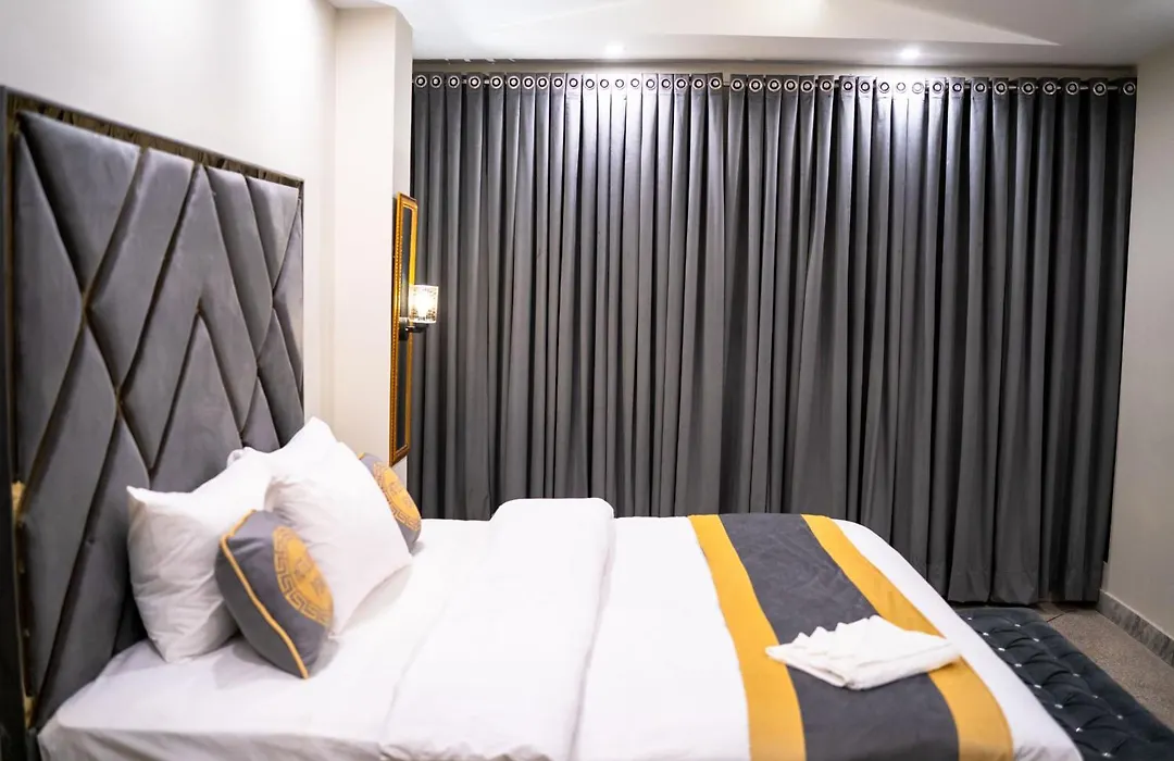 Hotel Swiss Pearl-1