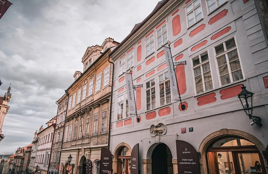 Hotel Golden Key Prague Castle-1