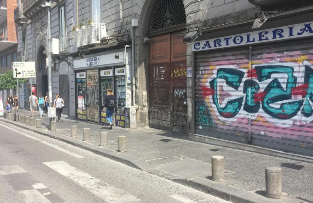 61 Piazza Cavour Napoli-1