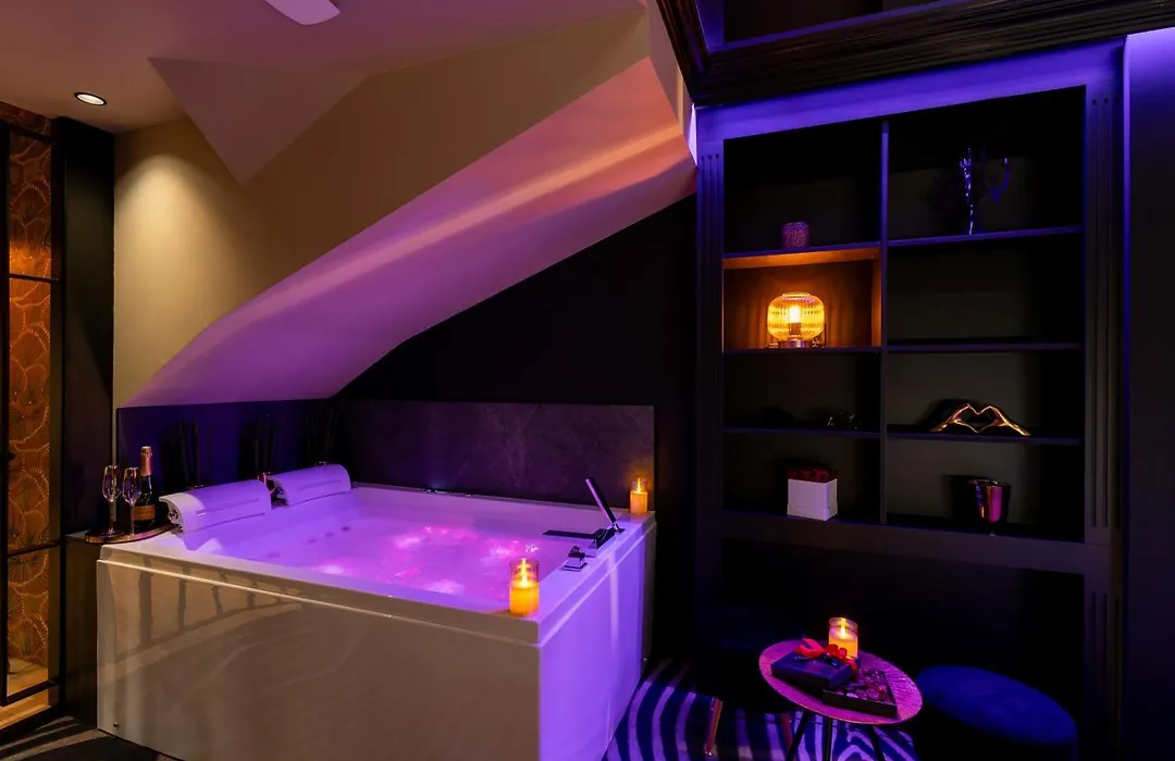 LoveRoom Le Côté Secret-1