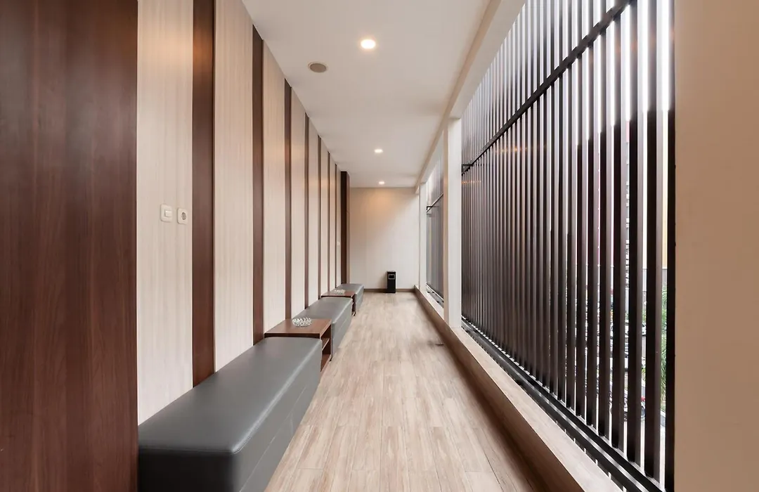 Urbanview Hotel Cengkareng Jakarta By Reddoorz-1
