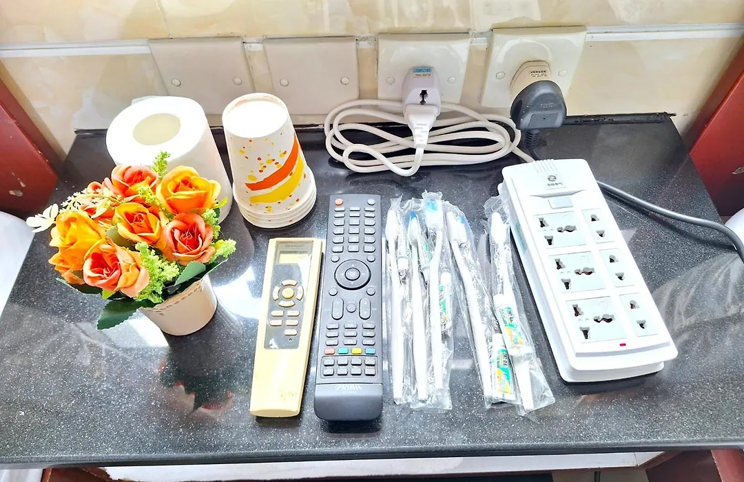 International Metro Guest House-1