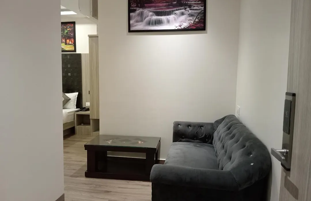 Hotel Arts International-1