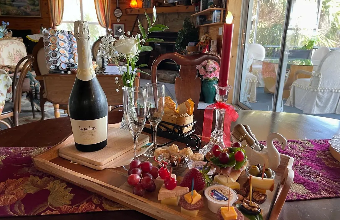 Crystal River Lullaby B&B-1