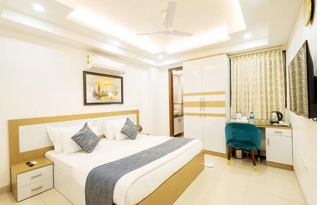Hotel Krish - Near Medanta And Fortis Hospital Gurugram-1