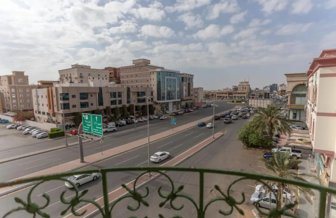 Delmon Hotel Suites-1