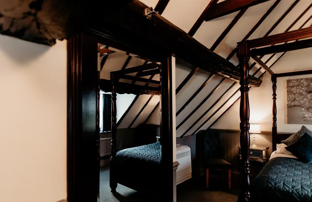 Oak Farm Hotel-1