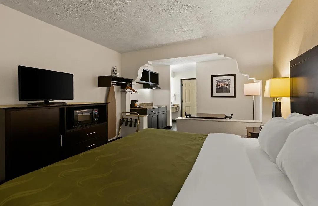 Quality Inn Traverse City-1