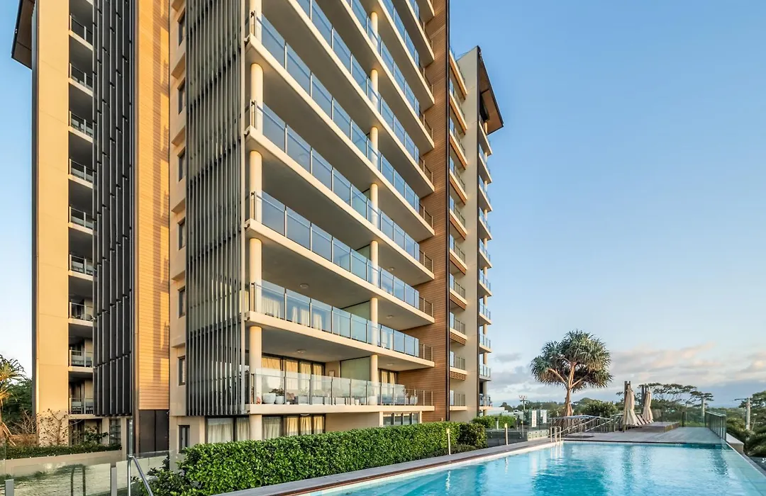 Oaks Redcliffe Mon Komo Suites-1