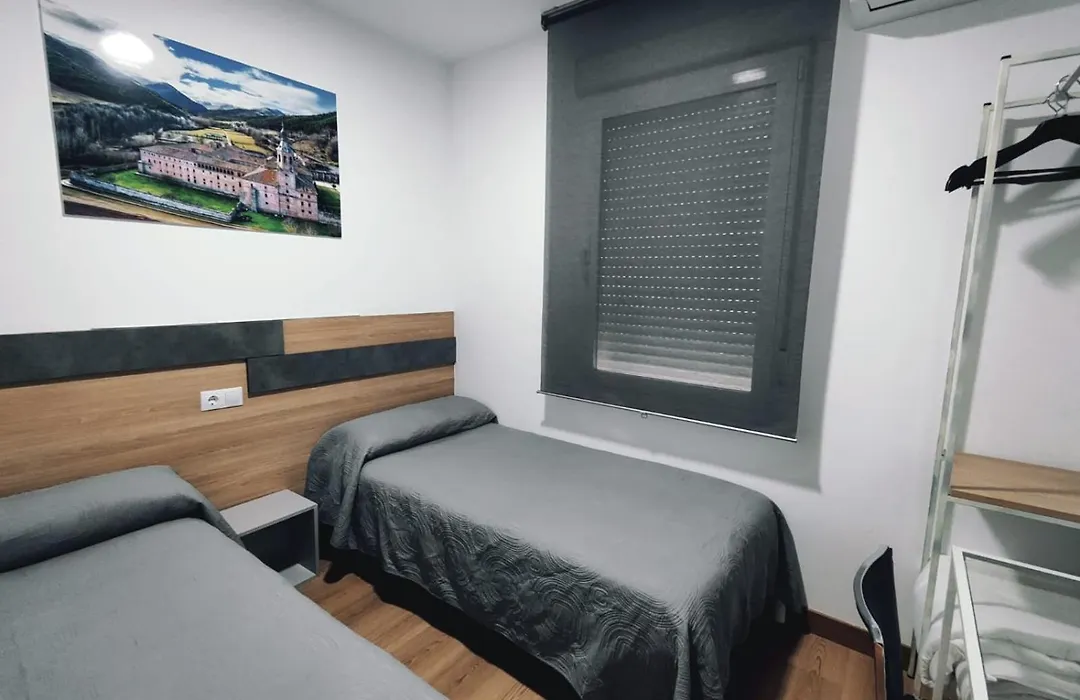 Hostal Rioja Condestable-1