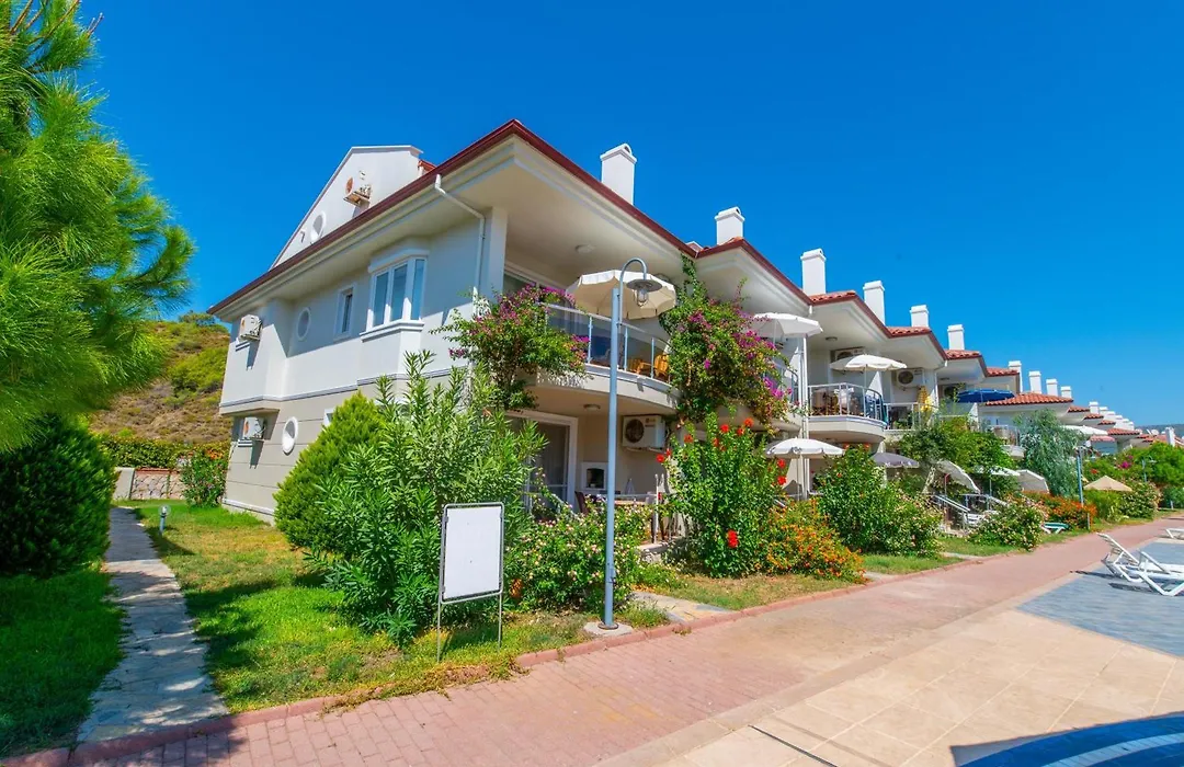 Sunset Beach Resort Aqua Lettings-1