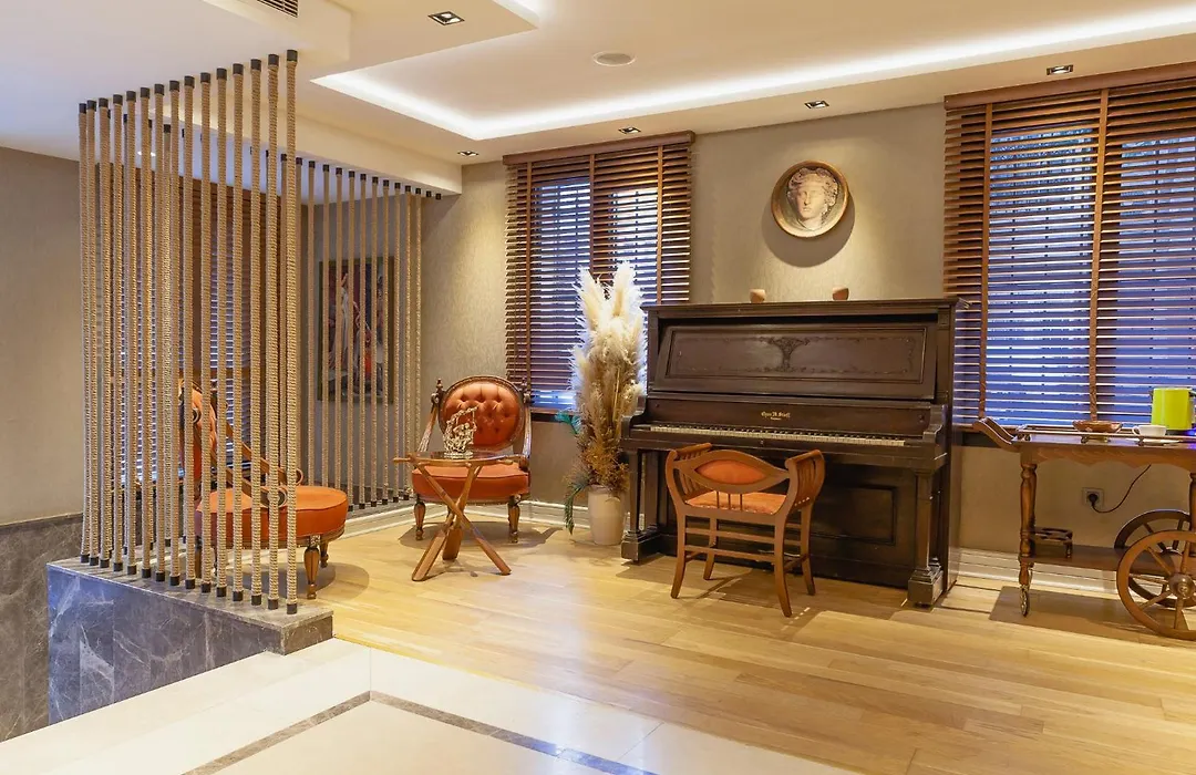 Lord Morgan & Exclusive Design Residence Cihangir-1