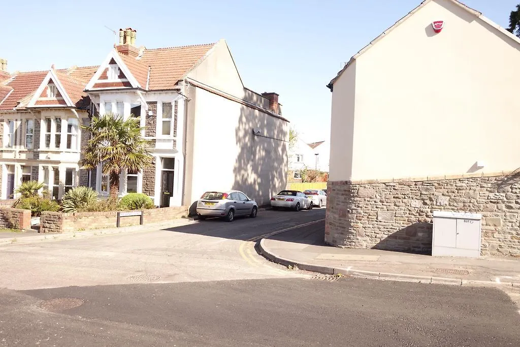 Filton Guest House-1