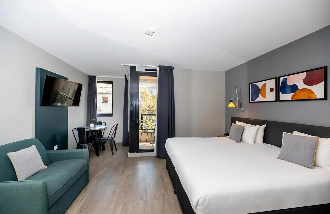 Staycity Aparthotels Marseille Centre Vieux Port-1