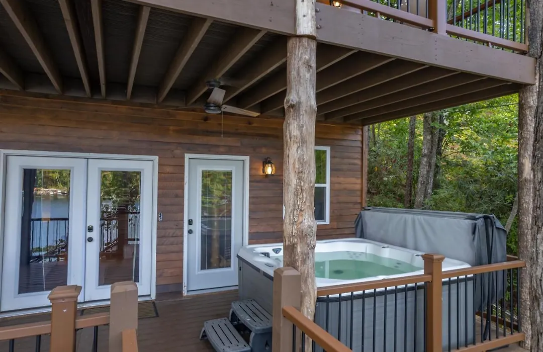 Russell'S Fort At White Oak Point: Historical Cabin On Lake Lure, Luxury, Direct Lake Access!-1