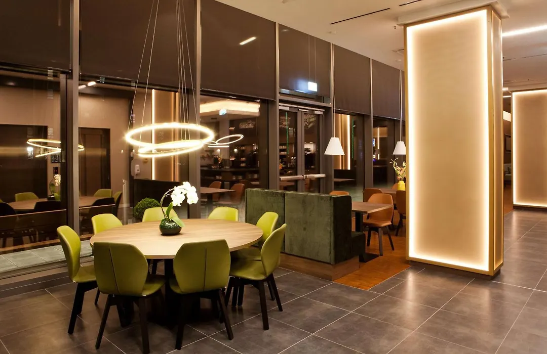 Hampton By Hilton Munich City Center East-1
