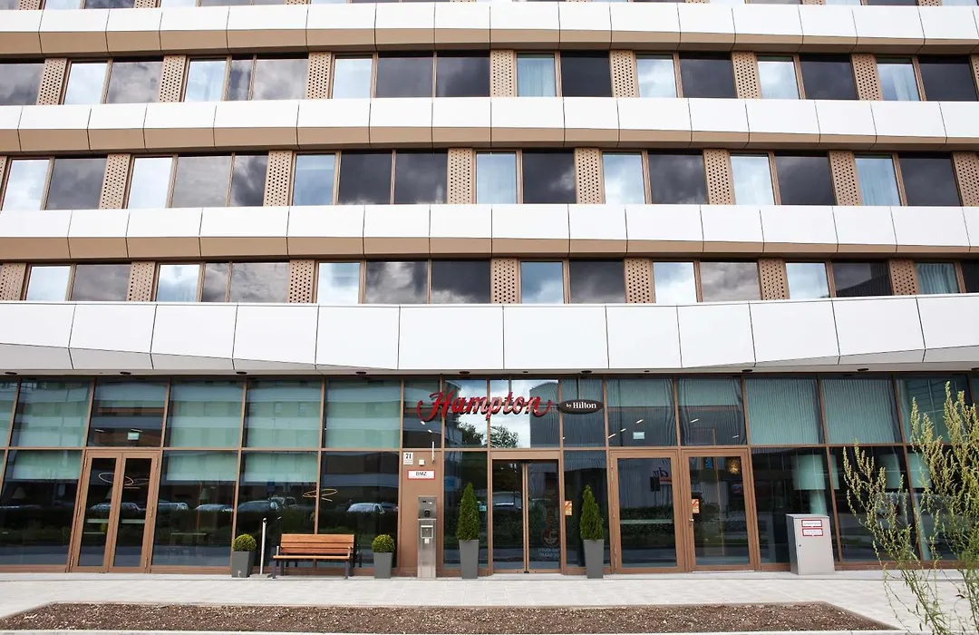 Hampton By Hilton Munich City Center East-1