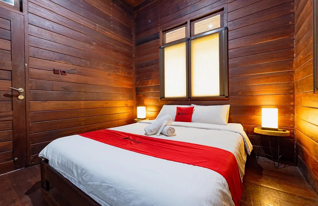 Reddoorz Resort @ Taman Wisata Mangrove-1