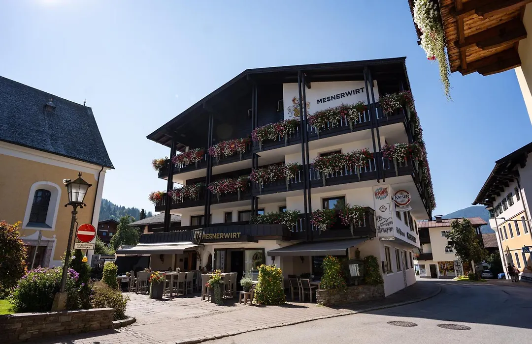 Hotel Mesnerwirt - Bergblick&Tiroler Küche-1