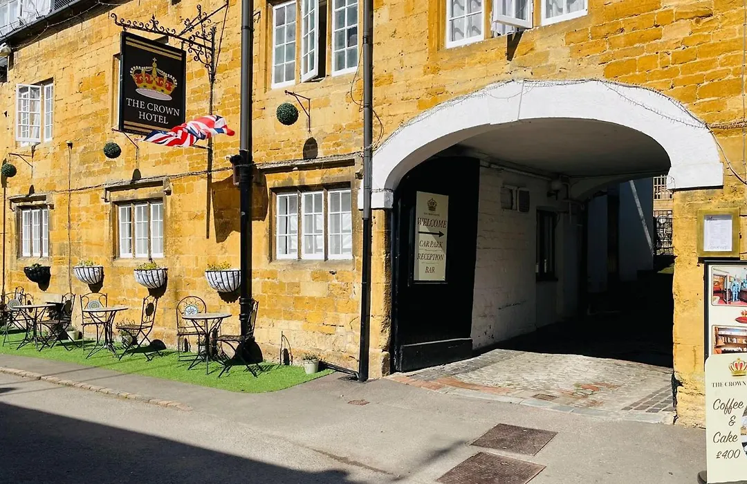 Crown Hotel Cotswold-1