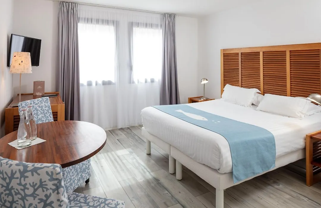 Hotel Residence Les Medes-1