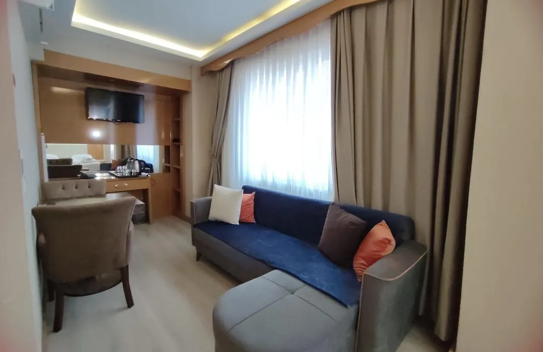Mars Hotel-1