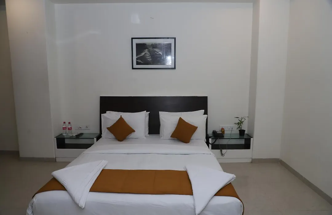 Hotel Sai Bansi-1