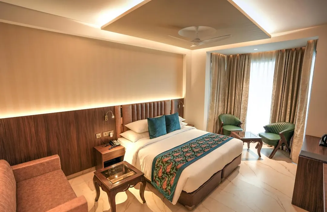 Hotel Rj-1