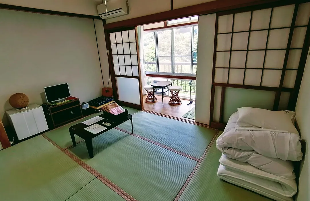 Takachiho B&B Ukigumo-1